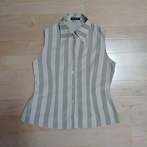 Sale 🎆 3 for $15 - Tan Linen Blend Top